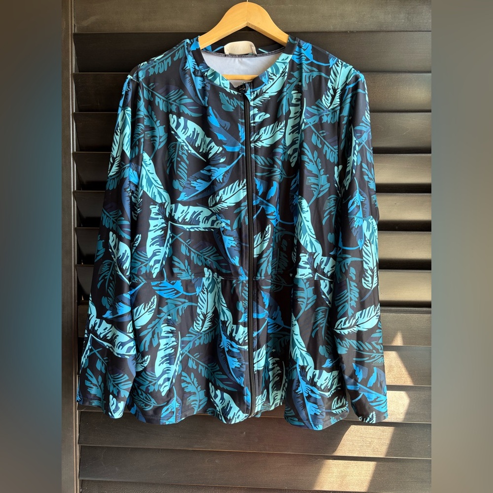 Hanna Nikole 22W Black Tropical Long Sleeve Rash Guard Swim Top Zip Pockets